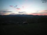 05 : 12