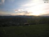 06 : 04