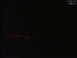 23 : 04