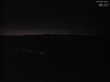 03 : 00