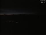 03 : 00