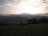 05 : 44