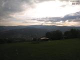 06 : 24