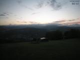05 : 04