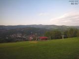 19 : 00