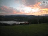 06 : 44