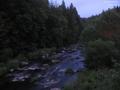 22 : 04