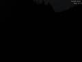 23 : 00