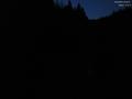 03 : 04
