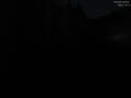 22 : 04