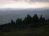 19 : 09