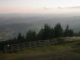 19 : 57