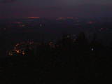 22 : 05