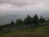 09 : 33