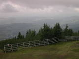 09 : 35