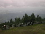 09 : 43