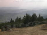 16 : 57