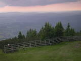 19 : 57