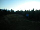 06 : 18