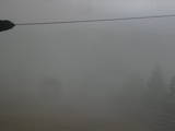 09 : 32