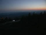 22 : 00