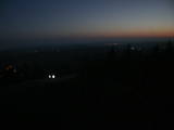 22 : 08