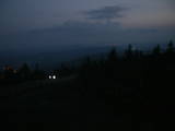 22 : 00