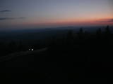 22 : 00