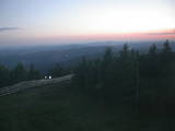 22 : 04