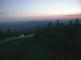 22 : 08