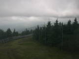 09 : 30