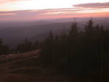 19 : 58