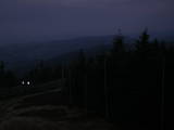 06 : 00