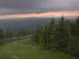 19 : 44
