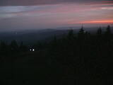 22 : 04