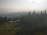 18 : 44