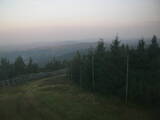 06 : 00