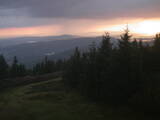 19 : 48