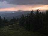 19 : 56
