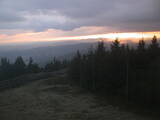 18 : 42