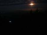 06 : 00