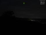22 : 04