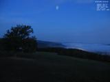 03 : 44