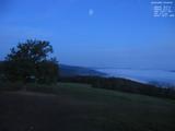 03 : 48