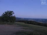 04 : 00