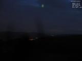 03 : 32