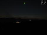 23 : 04