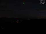 03 : 00