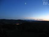 04 : 00