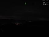 23 : 00